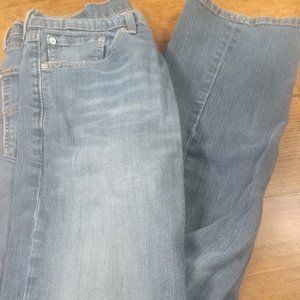 Levi Jeans 33W 34L